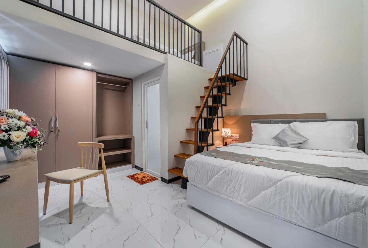 Tree Homestay Mitra Reddoorz Kasri Buitenkant foto